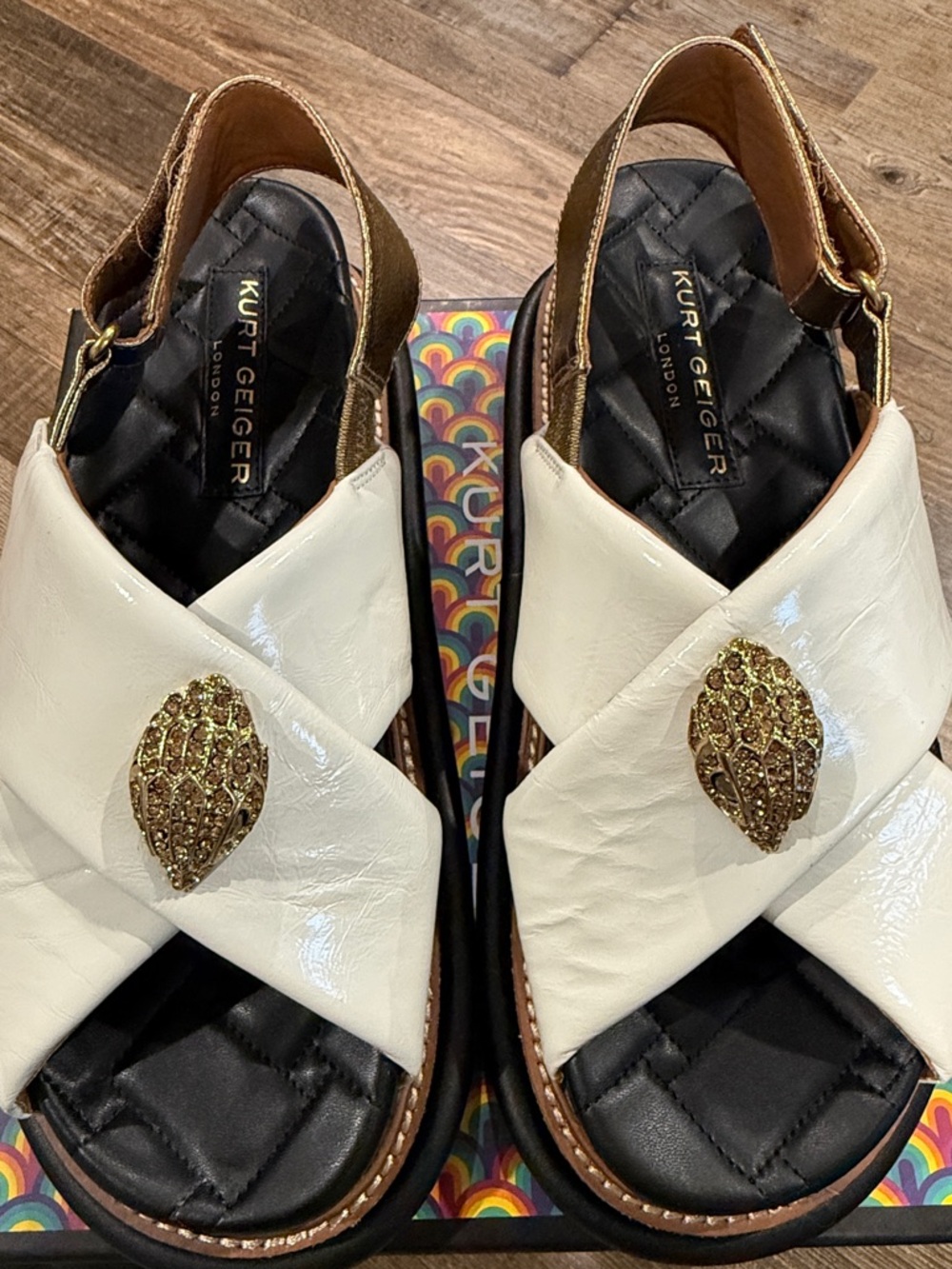 Kurt Geiger London ORSON CROSS STRAP SANDAL - Picture 5 of 6